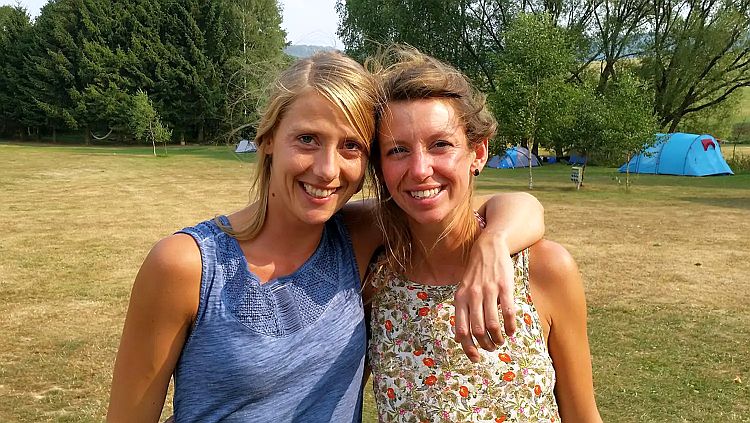 Floor en Gerrieke bij Camping Bukovina Buiten in Tsjechië